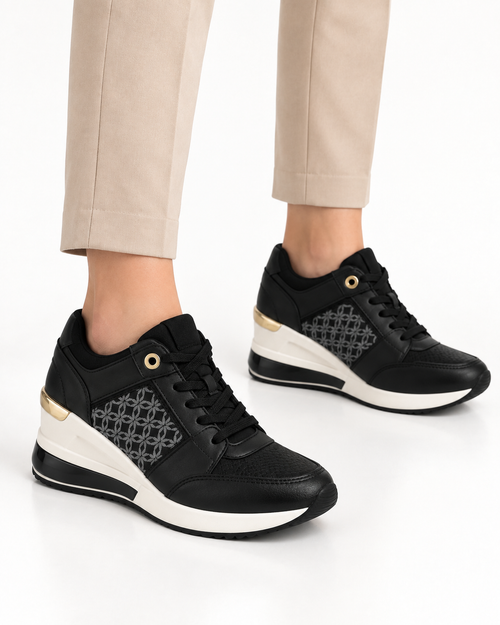 Baskets Noir, vue portee