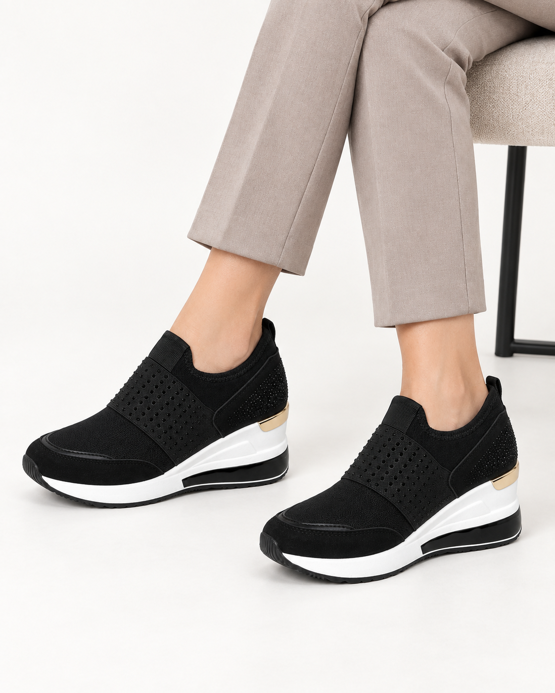 Baskets Noir, vue portee